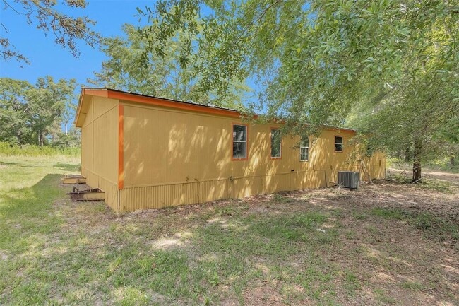 Building Photo - 1001 County Line Rd