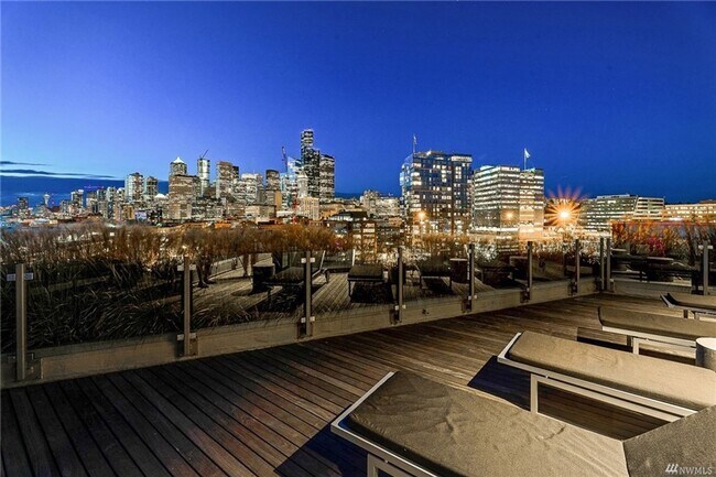 Building Photo - Gridiron - New Waterfront Condo - Downtown...