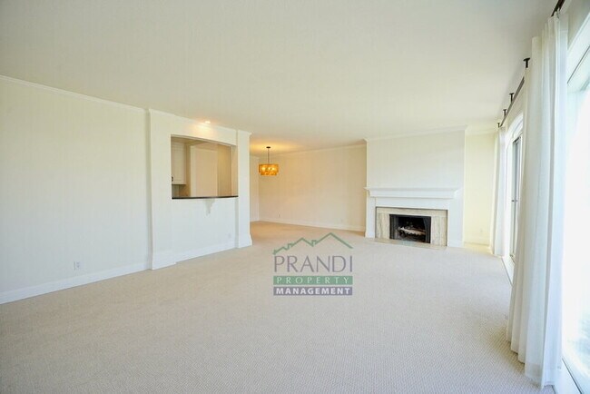 Building Photo - 2335 Shelter Bay Ave