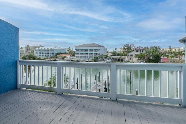 Building Photo - 11820 Capri Cir S