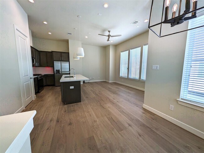 Building Photo - 803 Burton Lndg Ln