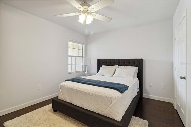 Building Photo - 1020 Villagio Cir