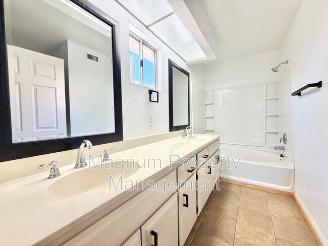 Building Photo - 22988 Joaquin Ridge Dr