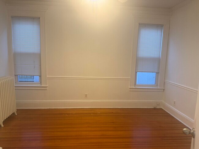 Building Photo - 123 Shippen St