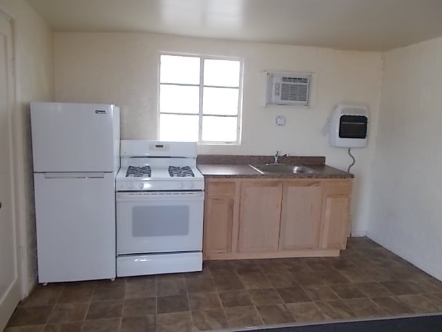 Primary Photo - 3274 E Benson Hwy