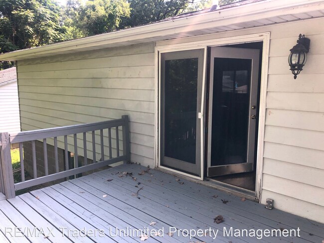 Building Photo - 4 br, 1 bath House - 1901 E Purdue St.