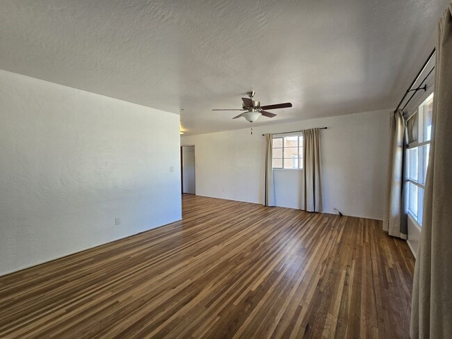 Building Photo - 2412 Rosina St