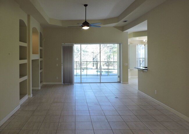 Building Photo - 3bed /4ba in Desirable Gated Community in ...