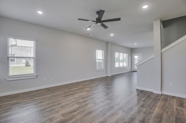 Building Photo - AVAILABLE NOW! LUXURIOUS TRIPLEX LOCATED ON 1-ACRE LOT IN MIDLOTHIAN, TX!