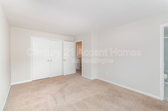 Building Photo - 1746 Dogwood Dr