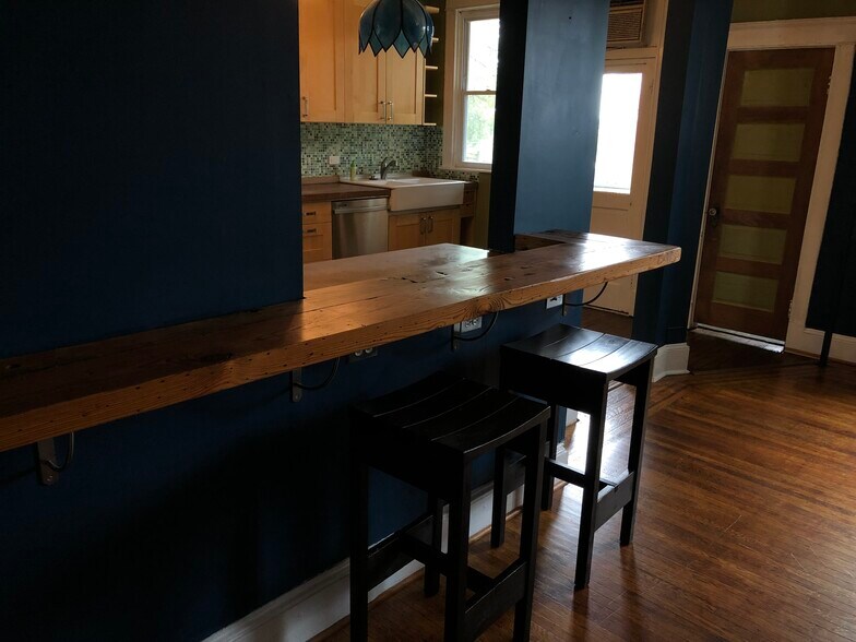 Primary Photo - 335 east 30th st