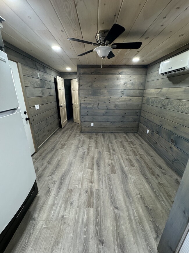 Building Photo - "Charming 1-Bedroom Retreat in Valley Head – Cozy 360 Sq. Ft. Tiny House!"