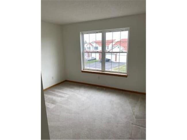 Building Photo - 3912 Everest Ln N