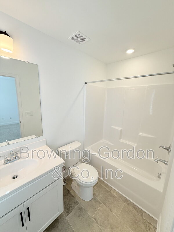 Building Photo - 312 Traywick Pl