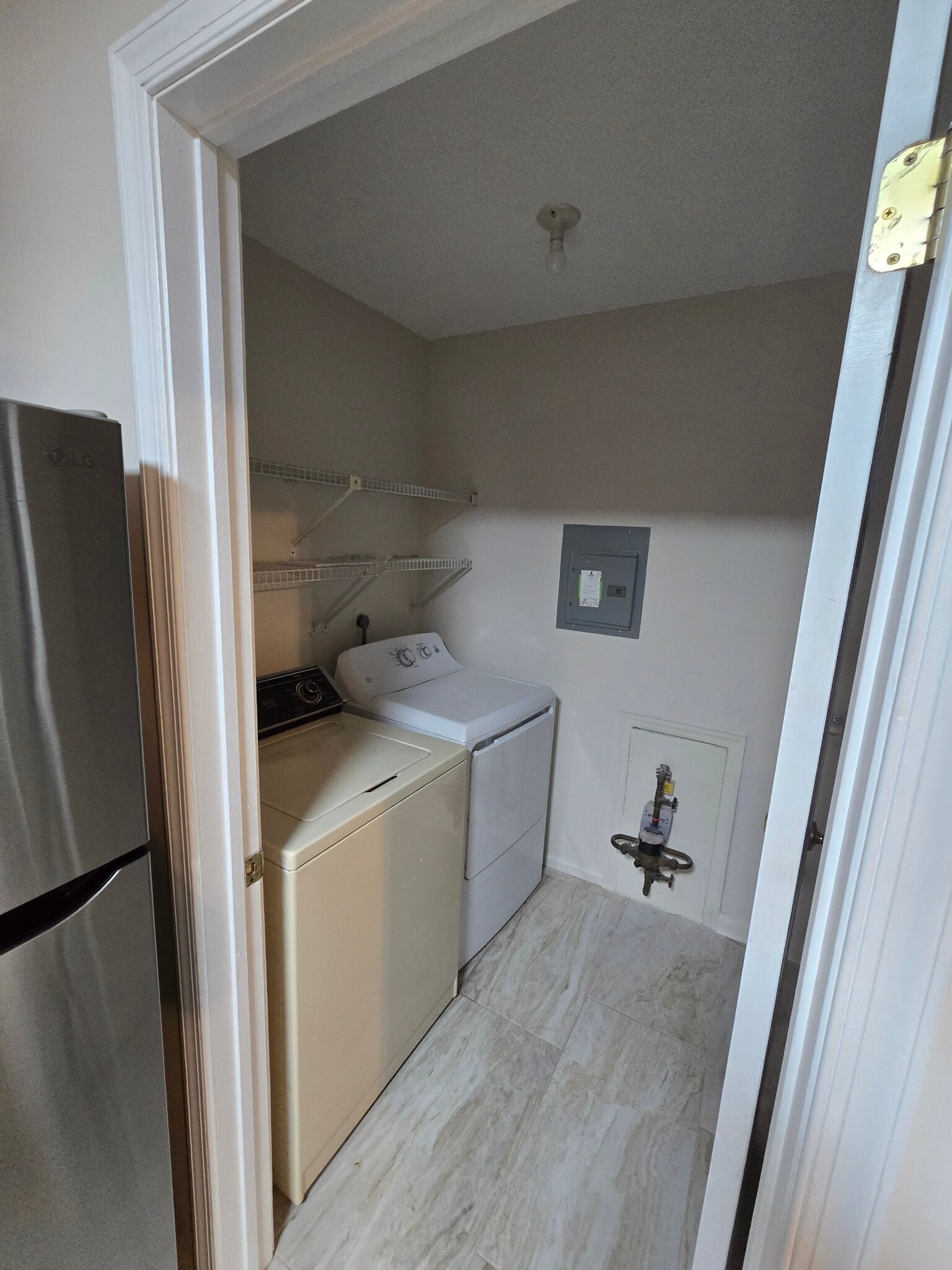 Washer & Dryer - 6 Canterbury Ct