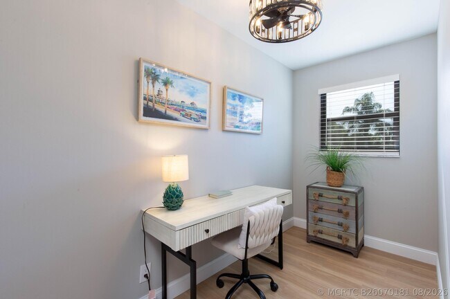 Building Photo - 2478 Bedford Mews Dr