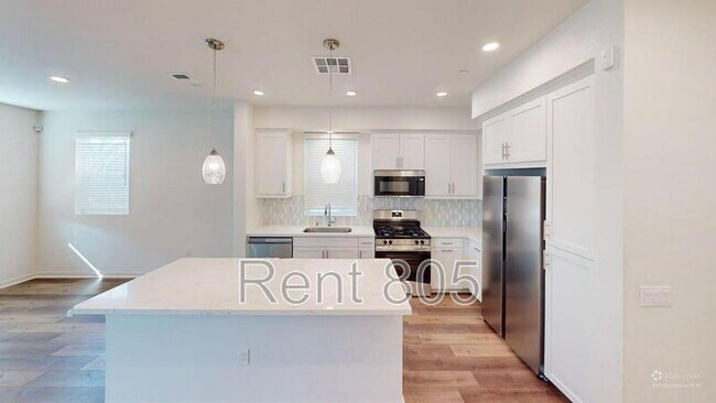 Building Photo - 561 Winchester Dr