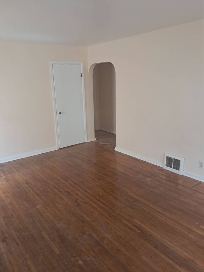 Building Photo - 4271 N 49th St