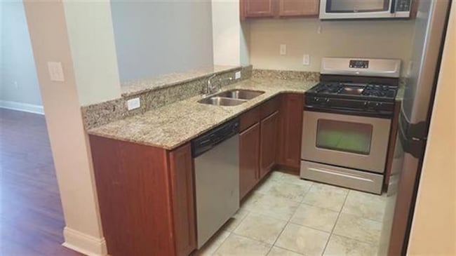 Building Photo - Midtown Tallahassee Townhome