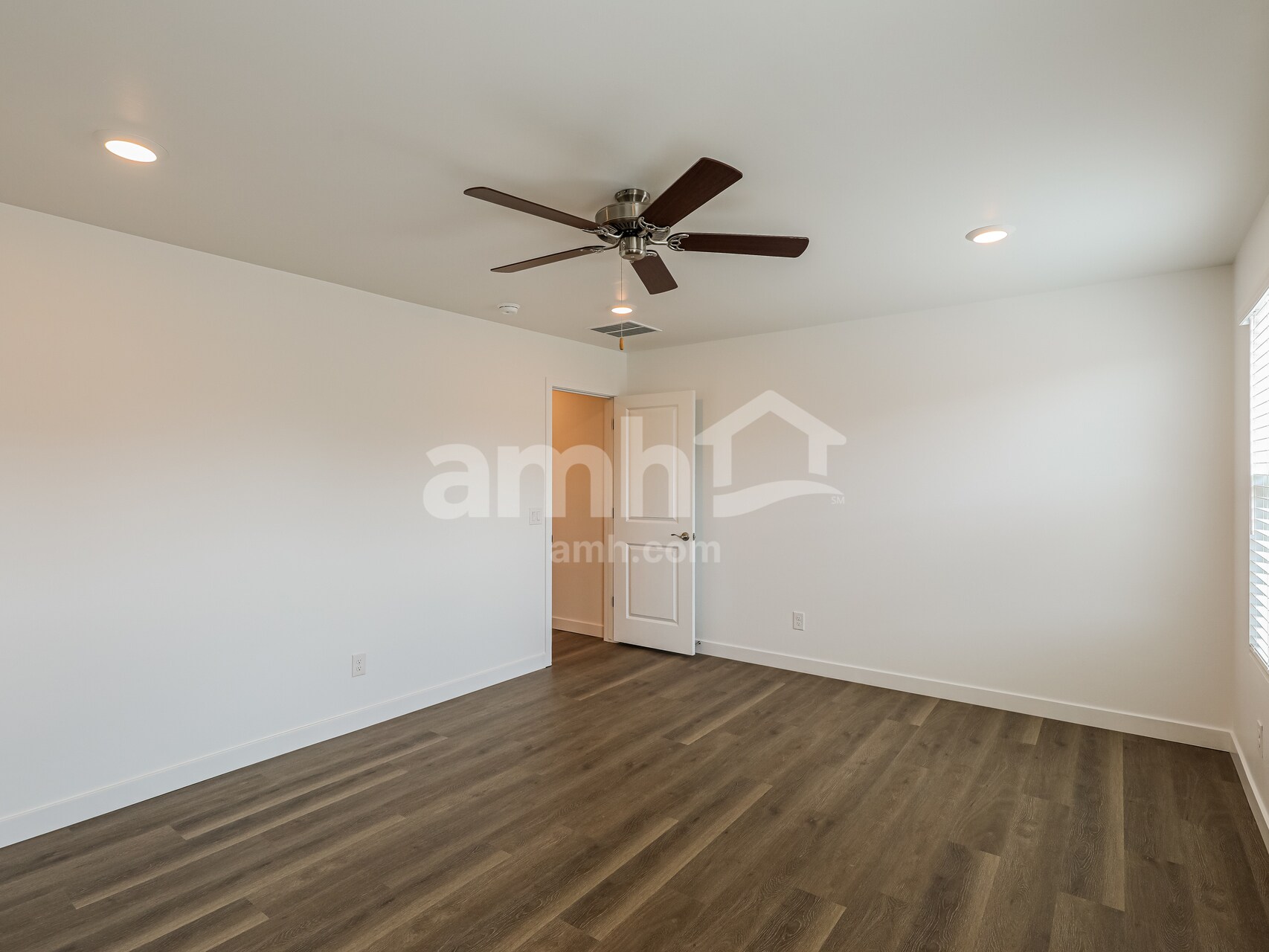 Building Photo - 6468 E Paseo Baranda