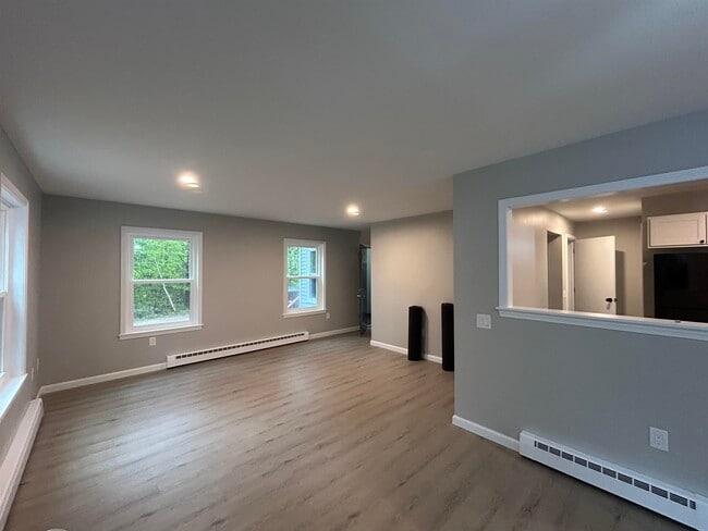 Building Photo - 61b Lovewell Pond Rd