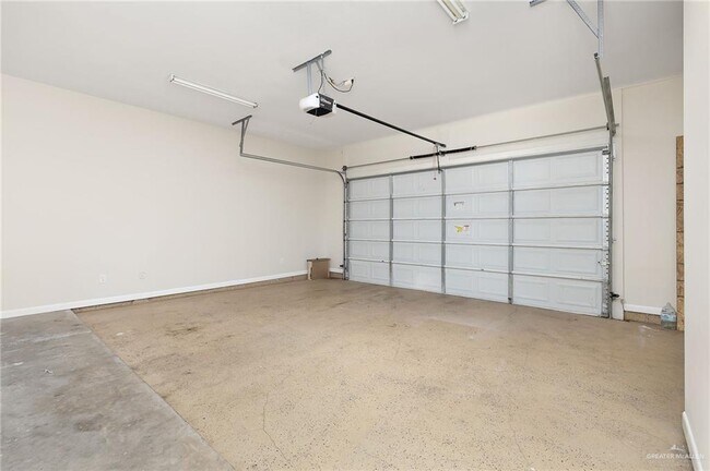 Building Photo - 18 3rd N St