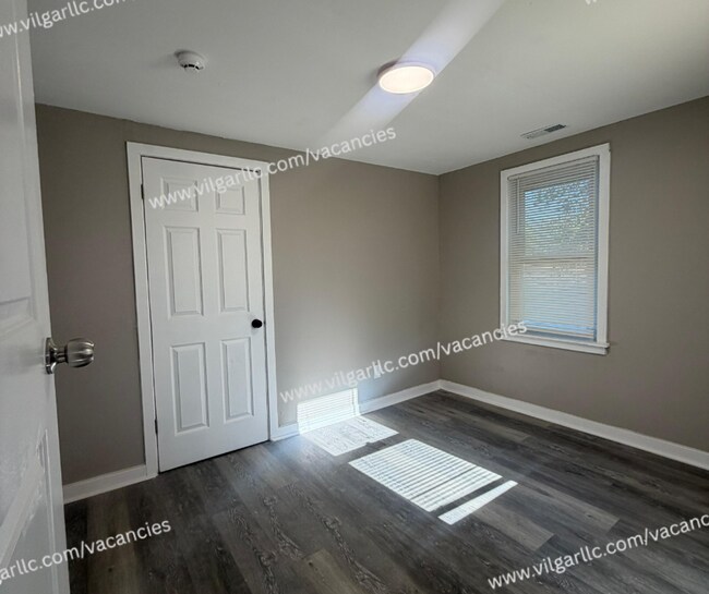 Building Photo - 1712 Carolina St