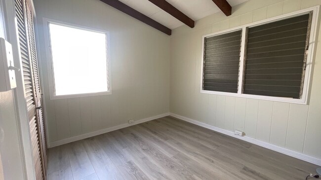 Building Photo - Single Family Home in Lower Halawa Hts.