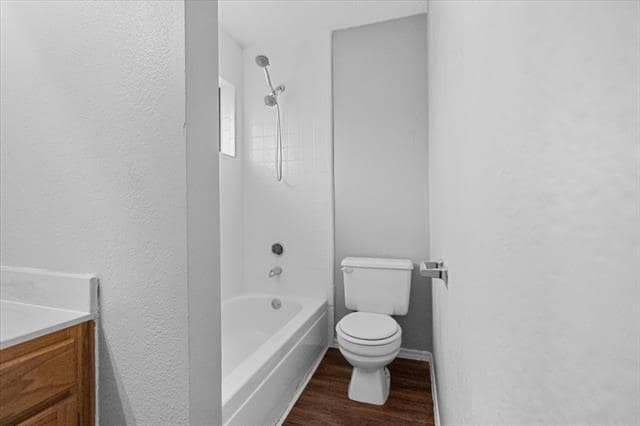 Building Photo - 7910 Meadowlark Ln