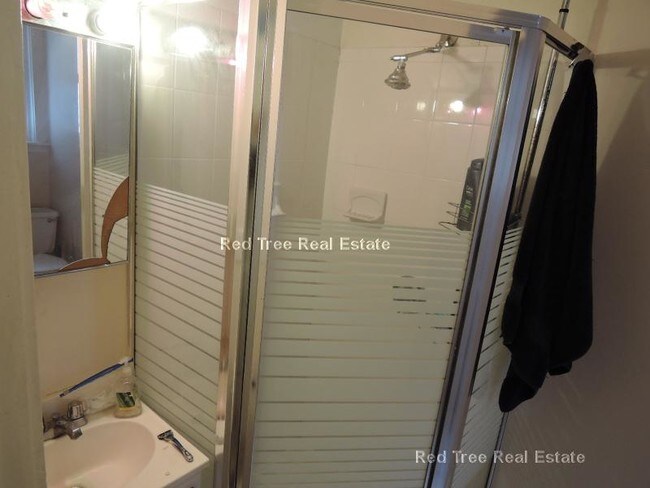 Building Photo - 1711 Commonwealth Ave