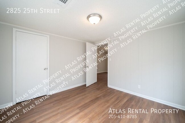 Building Photo - 2825 25th St