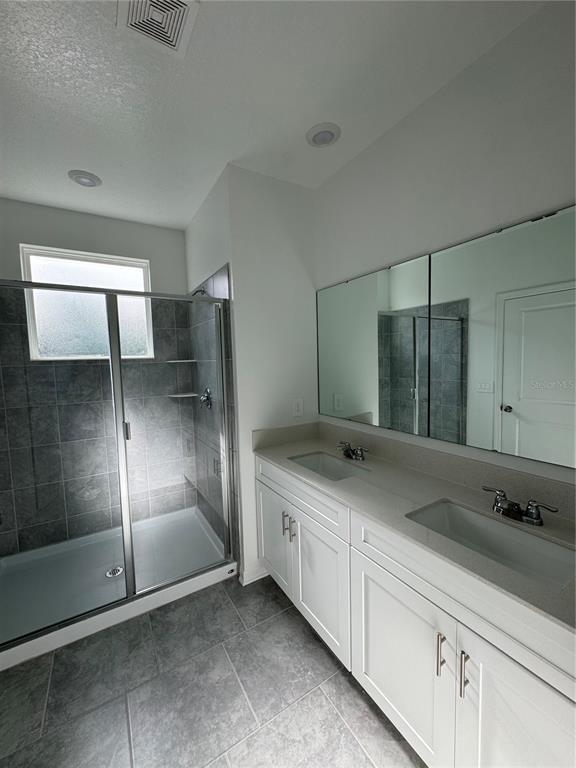 Building Photo - 7624 Stone Crk Trl