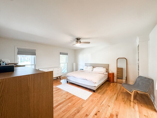 Building Photo - 138 Wood Creek Dr