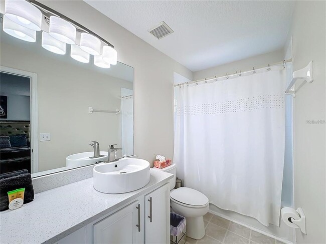 Building Photo - 2719 Lido Key Dr