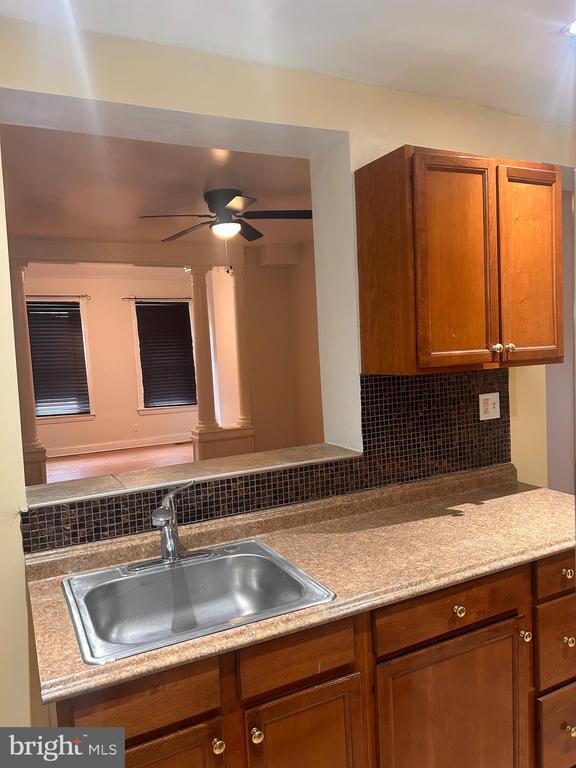 Building Photo - 1308 W Lippincott St