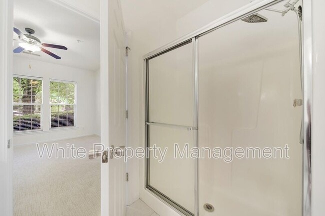 Building Photo - 15011 Santa Lucia Dr