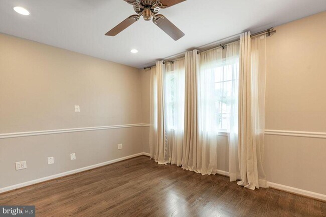 Building Photo - 1311 Capulet Ct