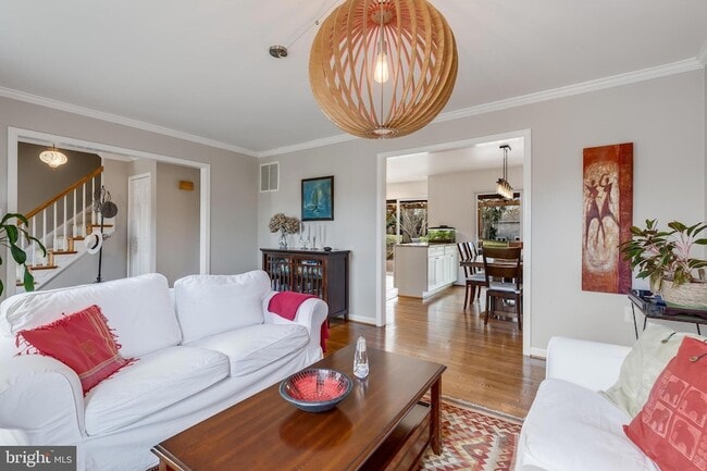 Building Photo - 1700 Chester Mill Rd