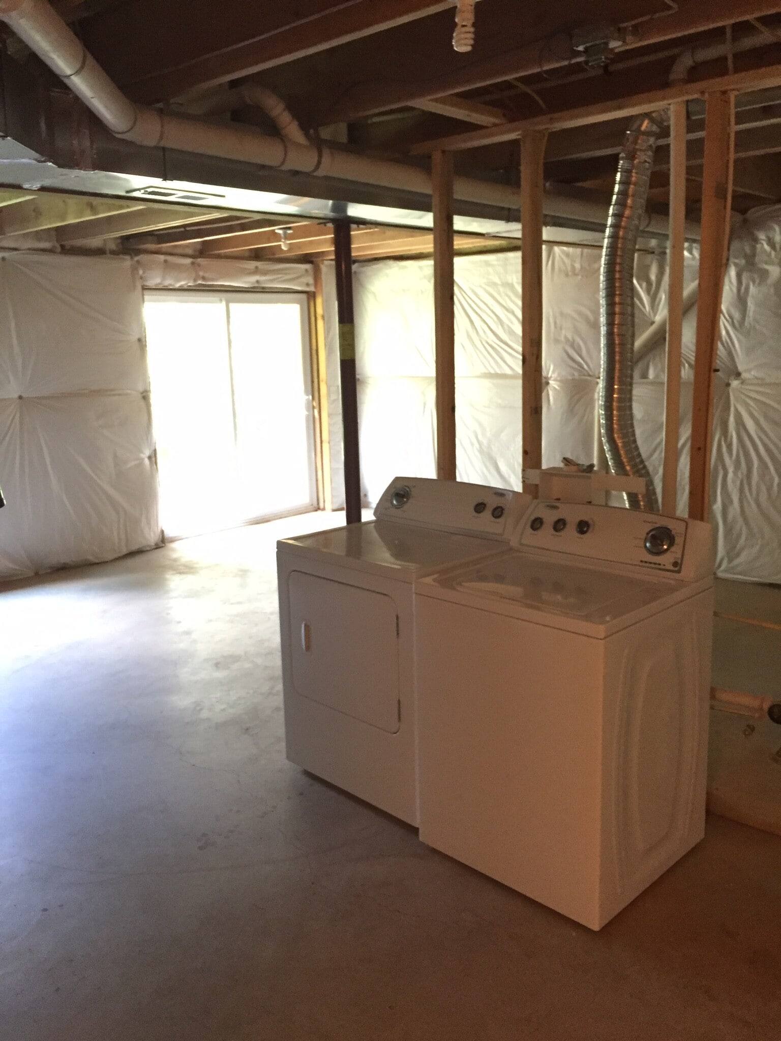 Building Photo - 320 Pine Shores Dr