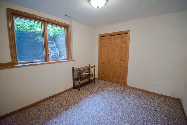 Building Photo - 919 Baird Ln NE