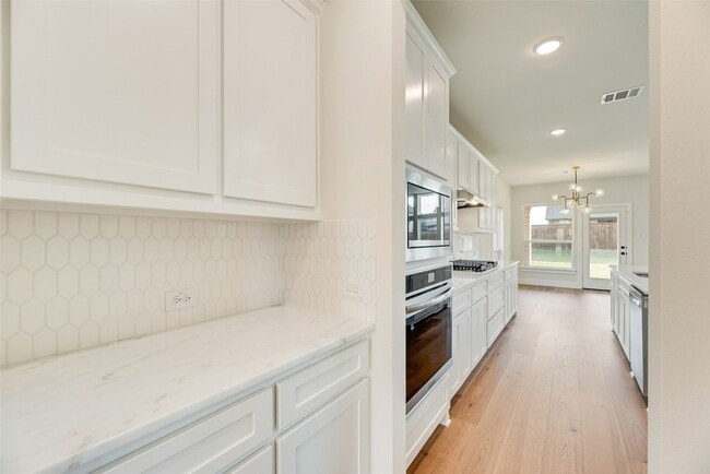 Building Photo - 1055 Modesto Dr