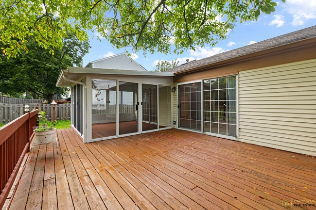 Building Photo - 1174 Hyannis Cir
