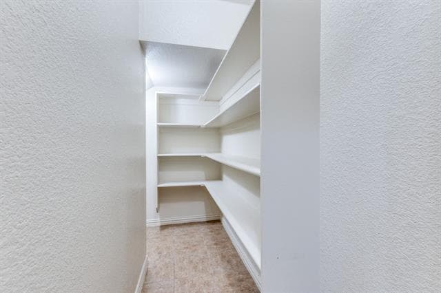 Building Photo - 3000 Peyton Brook Dr