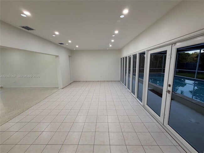 Building Photo - 2134 SW 99th Ave