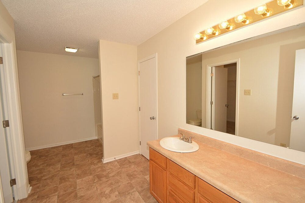 Building Photo - 14289 Weeping Cherry Dr