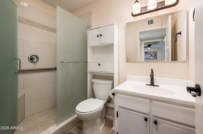 Building Photo - 4515 W Continental Dr