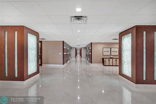 Building Photo - 3500 Galt Ocean Dr