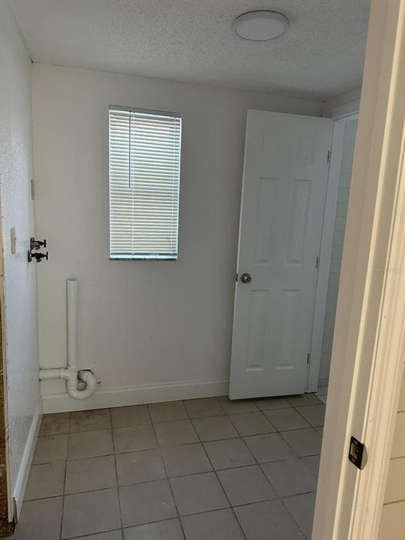 Building Photo - 4950 Fleetwood St