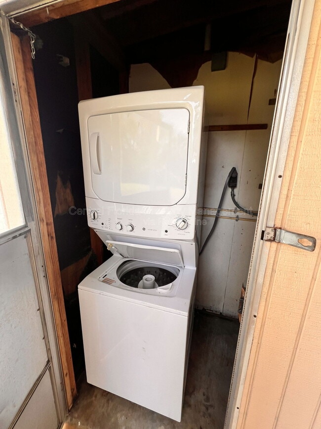 Building Photo - 1502 Michigan Ave