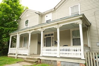 Building Photo - 720 Nalle St